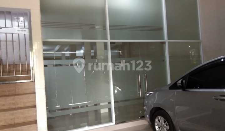 Kost ******** Lokasi Dekat Citra ******** 4.7% Kost ******** Lokasi Dekat Citra ******** 4.7%