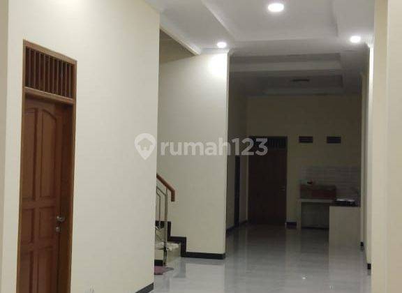 Dijual Rumah Mewah 2 Lantai di kemayoran harga bu 2