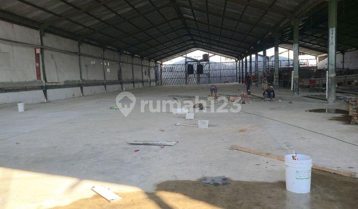 Cheapest attached warehouse + office + mess in Dadap area, flood-free, ready to use. Cheapest attached warehouse + office + mess in Dadap area, flood-free, ready to use.