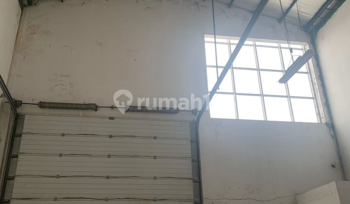 Warehouse + 3 Floors Office Duta Indah Karya Warehouse + 3 Floors Office Duta Indah Karya