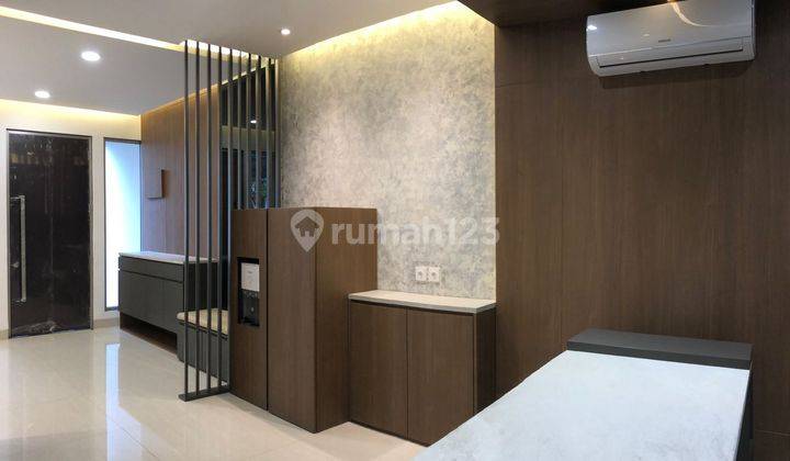 Dijual Rumah 2 Lantai Golf Island, Semi Furnished 1