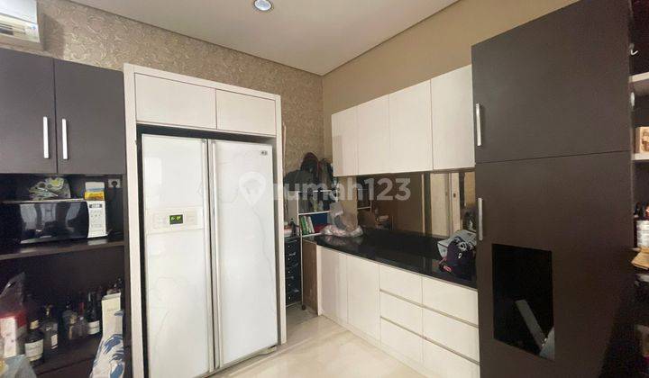 Dijual Rumah Mewah 3 Lantai Kawasan Ancol 2