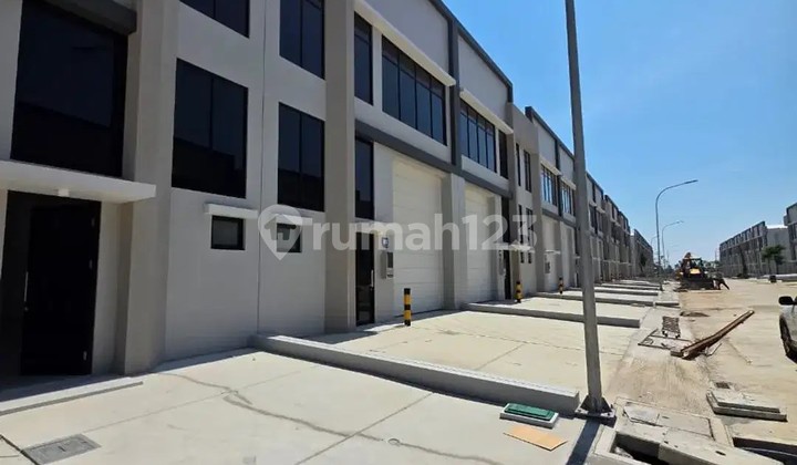 For Rent Fast Warehouse Bizpark Pik2 9X20 For Rent Fast Warehouse Bizpark Pik2 9X20