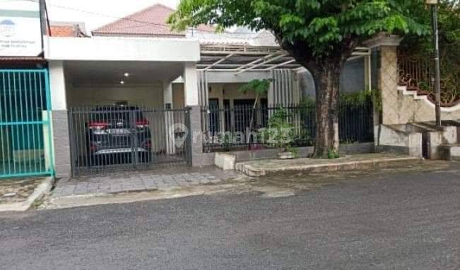 Di jual rumah di Perum bendul merisi surabaya  1