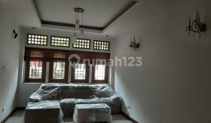 Sewa Rumah Siap Huni Cilandak Barat Cipete Jakarta Selatan ( Semi Furnished )