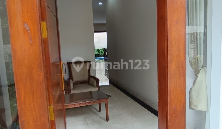 Sewa Rumah Bagus Siap Huni Pondok Indah ( Private Pool ) Full Furnished  2
