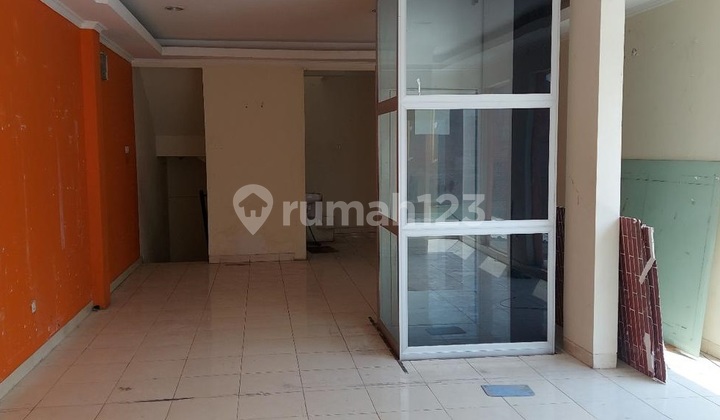Selling Nice Shop House & Hook (With Elevator - Ready to Occupy) Merpati Raya South Tangerang 2