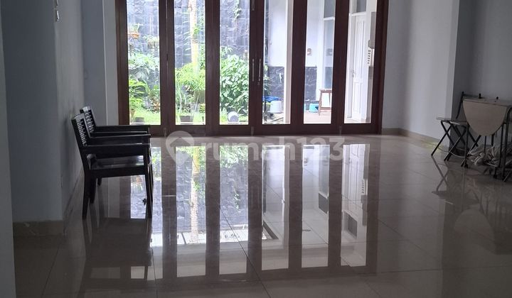 Sewa Rumah Lebak Bulus Siap Huni Dekat MRT Jakarta Selatan( Full Furnished ) 2