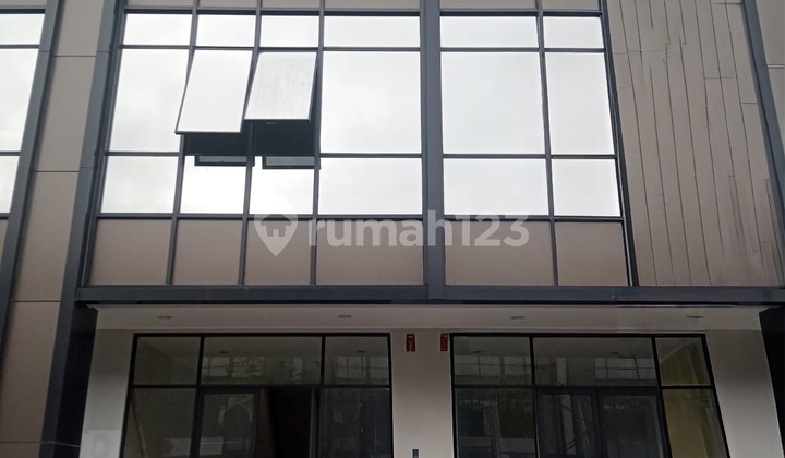 For Rent: Nice & New Soho Shop House in Fatmawati, South Jakarta