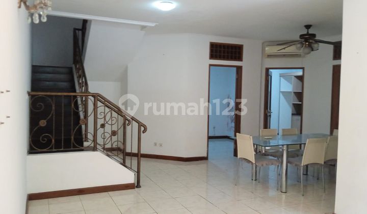 Sewa Rumah Siap Huni Cilandak Barat Cipete Jakarta Selatan ( Semi Furnished ) 2