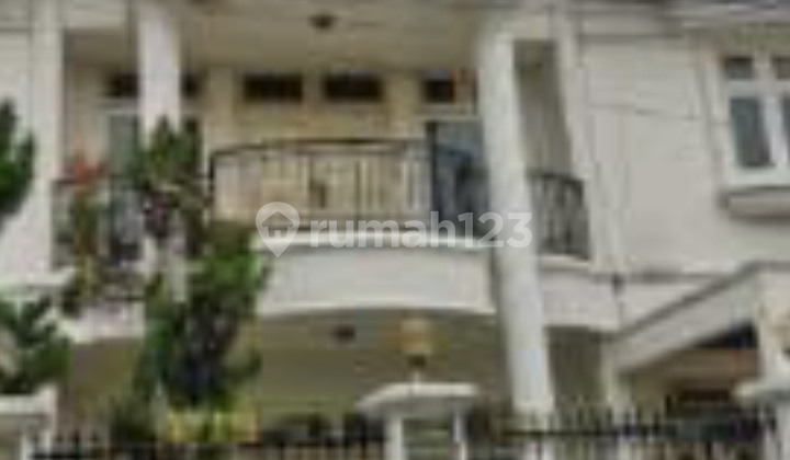 Sell House & Commercial Shophouse in Jatiwaringin, East Jakarta