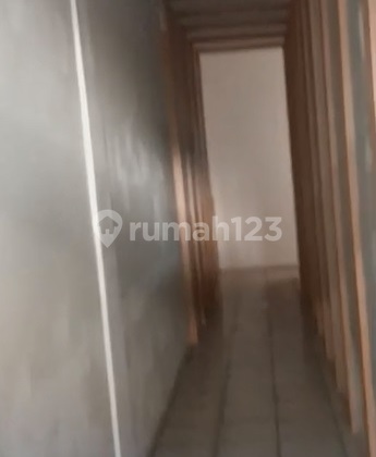 3-Story Shop House for Rent in Lebak Bulus (Spacious Parking) South Jakarta 2