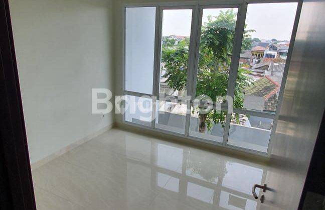 TOWNHOUSE PURI MANSION CENGKARENG JAKARTA BARAT 1