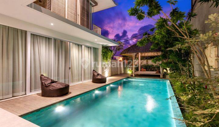 Dijual Villa 2 Lantai View Laut Di Seminyak 1