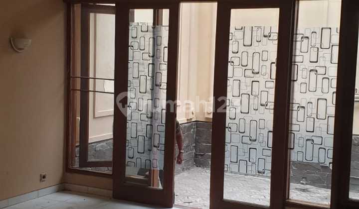 Disewakan Rumah 2 Lantai Siap Huni Sayap Muara Bandung 2
