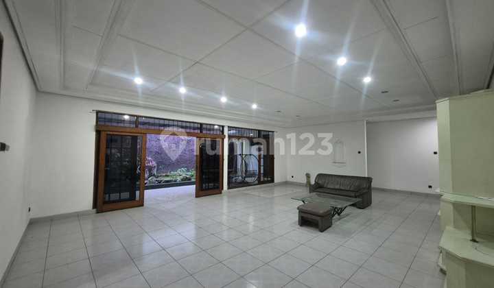 Rumah bisa untuk Kantor/Gudang. Permata Indah, Bojong Cijerah