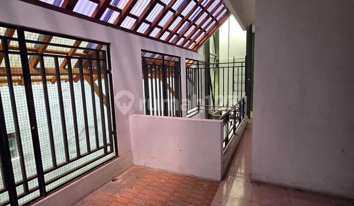 Sewa Ruko di Batununggal 3 Lantai, Mainroad