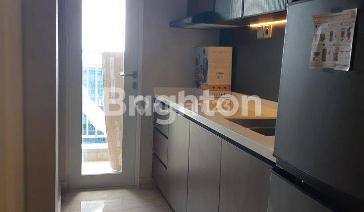 Apartemen BARU dan ELITE  Full Furnished Siap Huni di Podomoro 1