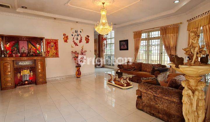 Rumah Villa Elite Kawasan Polonia Medan 2