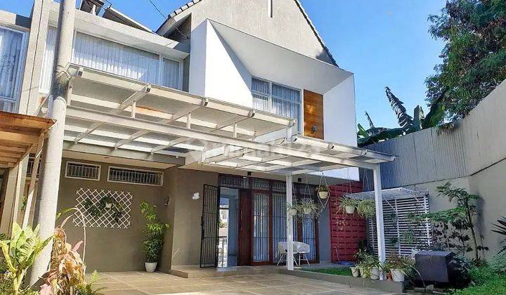 Rumah Cantik Seperti Villa Dekat Upi di Pondok Hijau Bandung 1