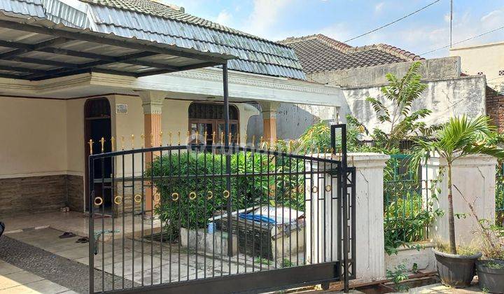 Rumah Nyaman di Jl Duren Sawit  Akses Jalan Luas 2