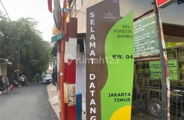 Disewakan Rumah Nyaman di Pondok Bambu Jakarta Timur  2