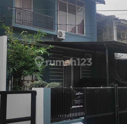 Sell Comfortable House in Pondok Kelapa East Jakarta Flood-Free