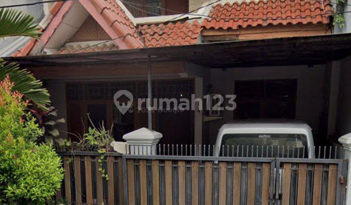For Quick Sale: House in Palem Indah Complex