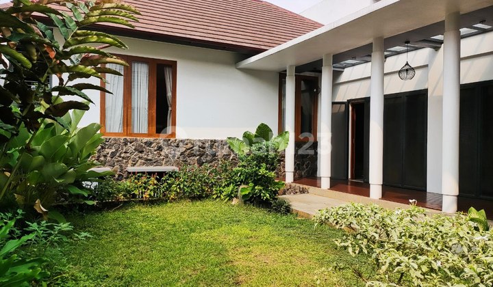 For Sale Rumah Konsep Tropical Dalam Komplek Elit di Pondok Kelapa For Sale Rumah Konsep Tropical Dalam Komplek Elit di Pondok Kelapa