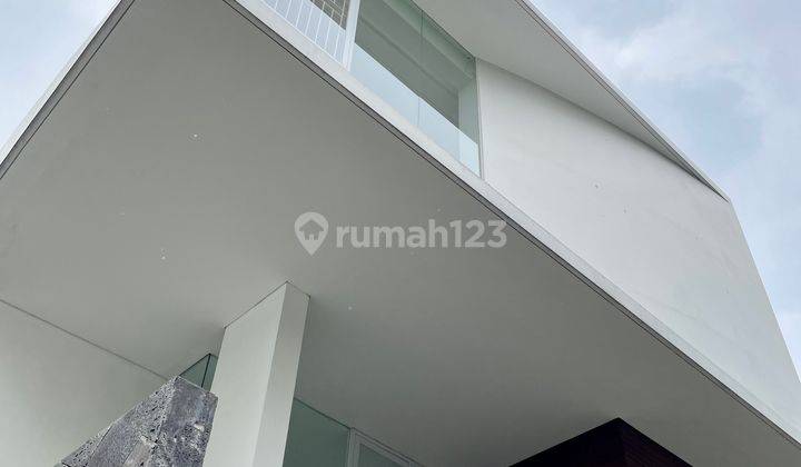 Rumah Dijual Pondok Indah 3 Lantai Jakarta Selatan 1