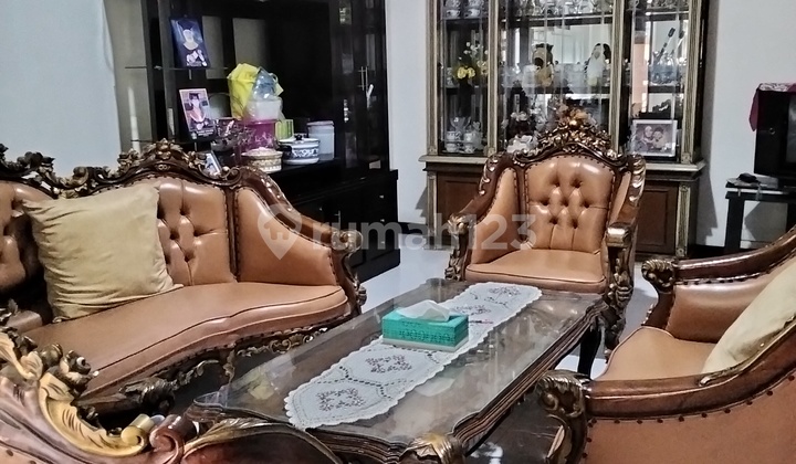 2-Story House Suitable for Business on Mainroad Kutawaringin Bandung