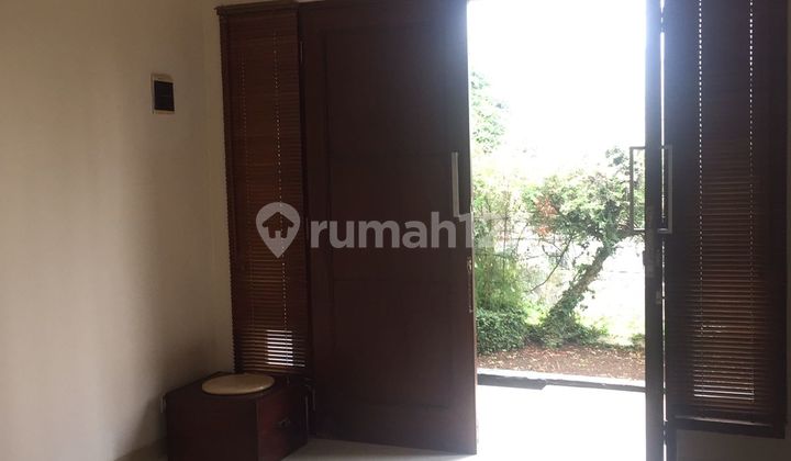 FOR SALE SEMI FURNISHED 3 BR HOUSE SETIABUDI REGENCY 2