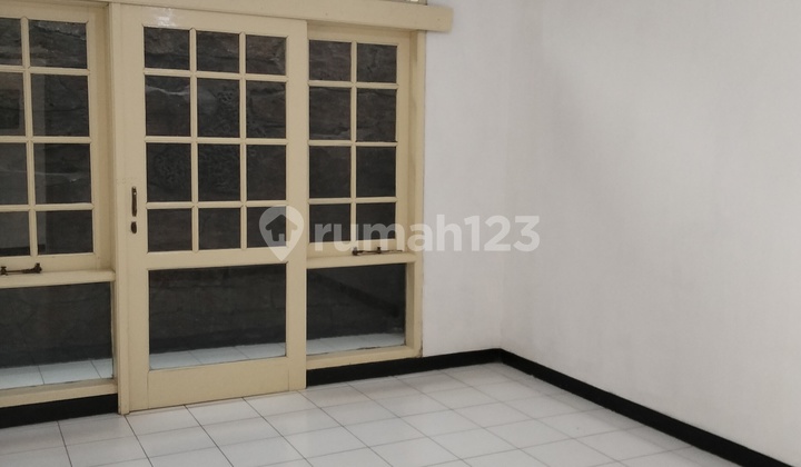 Rumah Hook Baru Renovasi di Taman Holis Indah 2