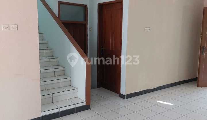 FOR SALE/RENT 2-STORY HOUSE 3BR SETIABUDI REGENCY 2
