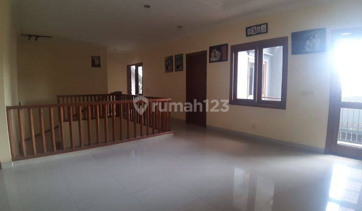 Dijual Rumah Luas 2 Lantai 6 BR Siap Huni di TKI 3 2