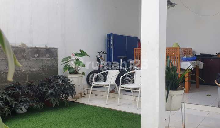 Two-Story House 4 BR Setiabudi Regency 2