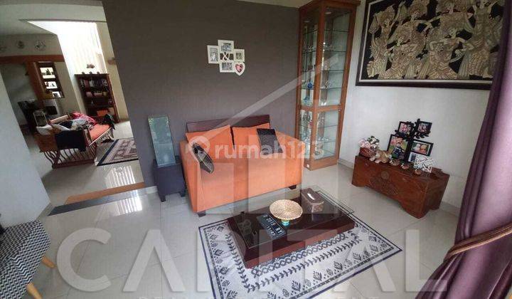 Rumah 2 Lantai 4BR Daerah Mekarwangi 2