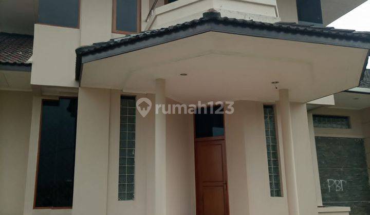 DIJUAL VILA 2 LANTAI 4BR DAERAH CIWIDEY BESERTA KEBUN STRAWBERRY 2