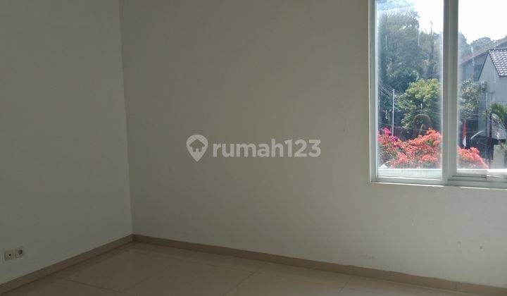 Dijual Rumah 3 Lantai Area Sayap Setiabudi  2