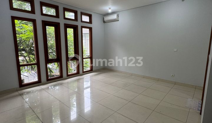 For Rent: Shop House can be used for office, residence at Istana Pasteur Regency Bandung City 2
