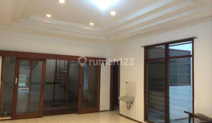 Rumah Bagus Unfurnished SHM di Jalan Kembar Mas Bandung Kota 2