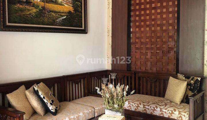 Rumah Bagus Unfurnished SHM di Batununggal, Bandung 1