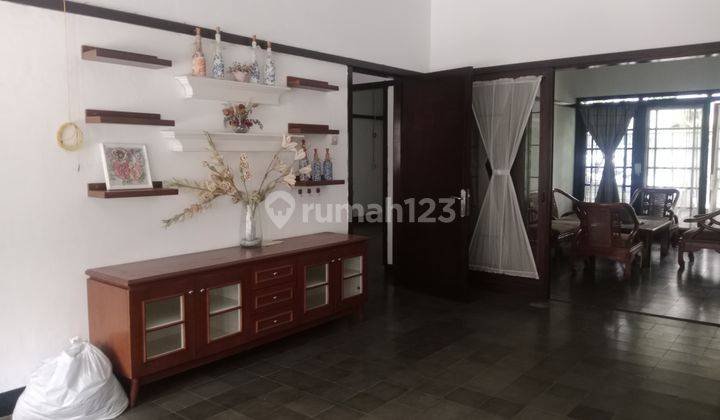 Disewakan Rumah Cocok untuk Tinggal atau Kantor Pusat Kota Bandung 1