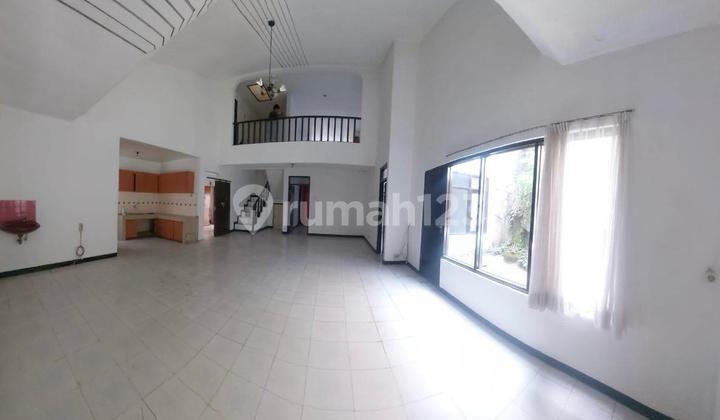 For Rent/LeaseReady-to-Occupy House in Turangga, Bandung City 2