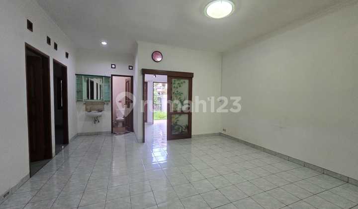Disewakan Rumah Siap Huni di Perumahan Batununggal Indah Bandung Kota 2