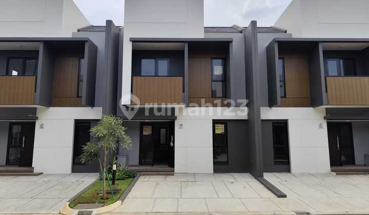 Rumah 7X11 Premium Termurah di Cluster Regia Summarecon Crown Gading Bekasi