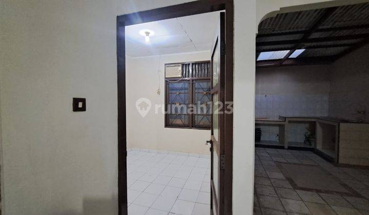 Rumah Unfurnished SHM di Taman Harapan Baru, Bekasi 2