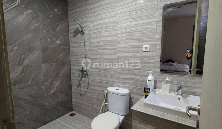 Rumah Sewa 3 Lantai Bagus Furnished SHM di Asya Semayng, Jakarta Timur 2