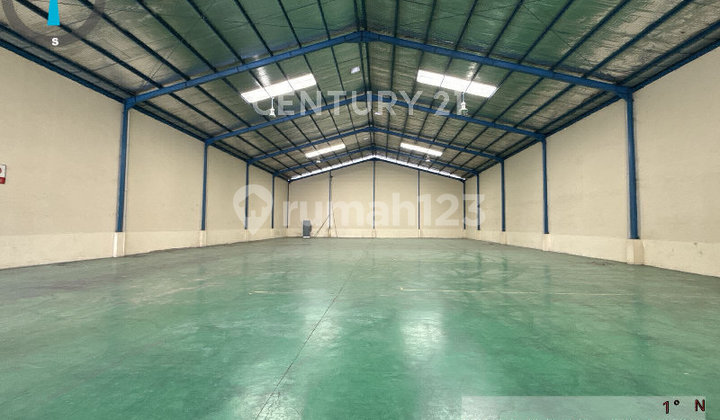 Delta Silicon Warehouse Ready to Use Immediately