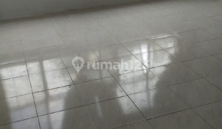 Quick Sale: Renovated Shop House Below NJOP KH Mansyur 2